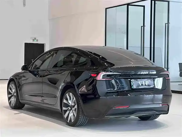 Tesla Model 3 2026