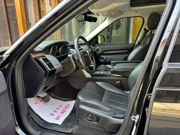 Land Rover Discovery 2017