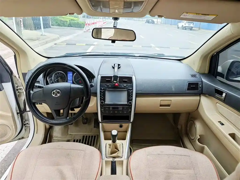 BAIC E-Series 2014