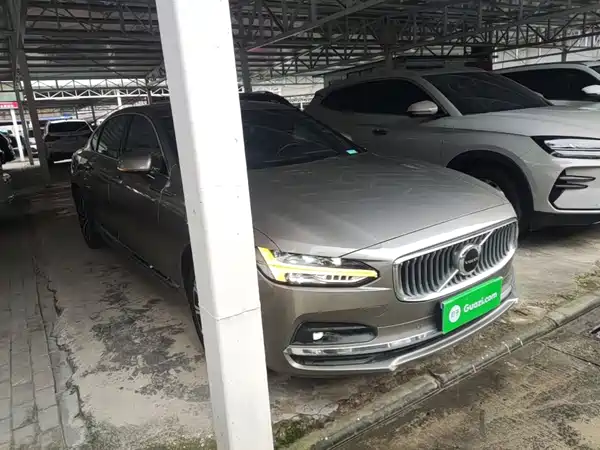 Volvo S90 2021