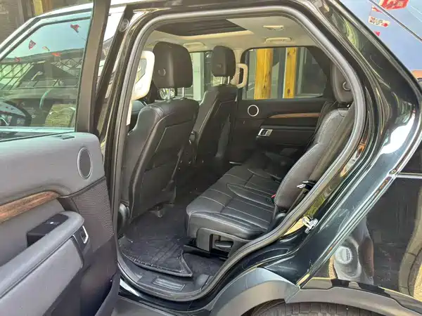 Land Rover Discovery 2017