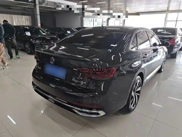 Volkswagen Sagitar 2023