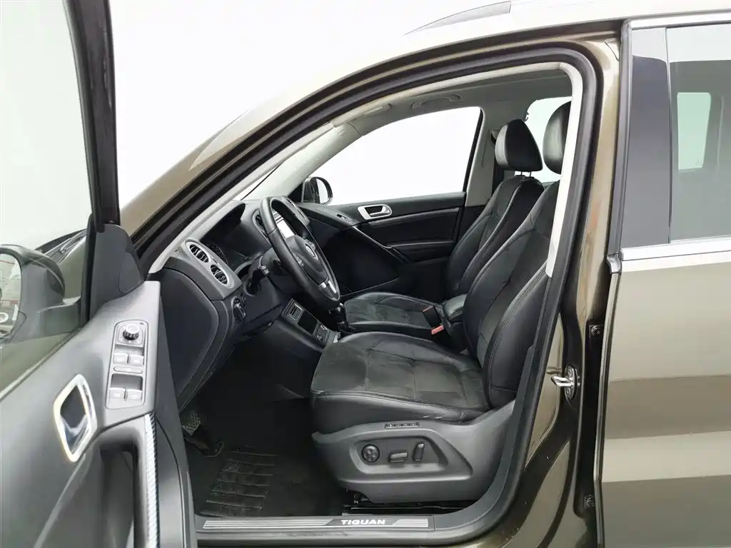 Volkswagen Tiguan 2015 — фото 10