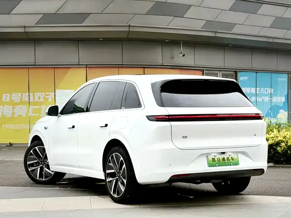 Li Auto L6 2024