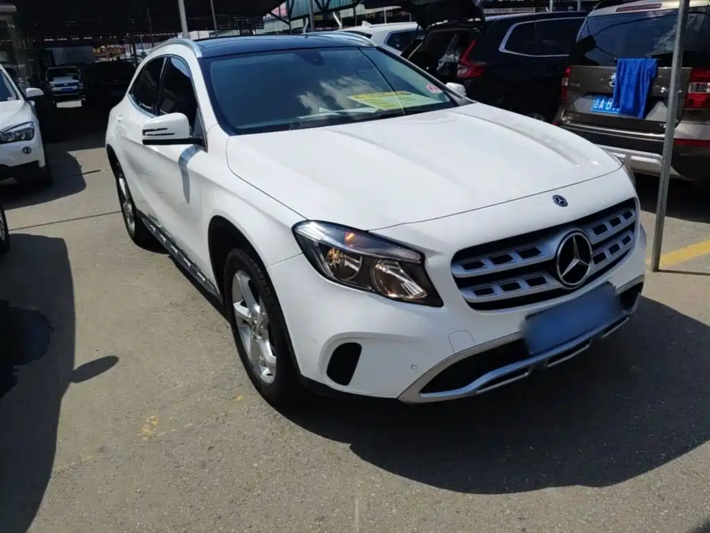 Mercedes-Benz GLA 2018 — фото 4