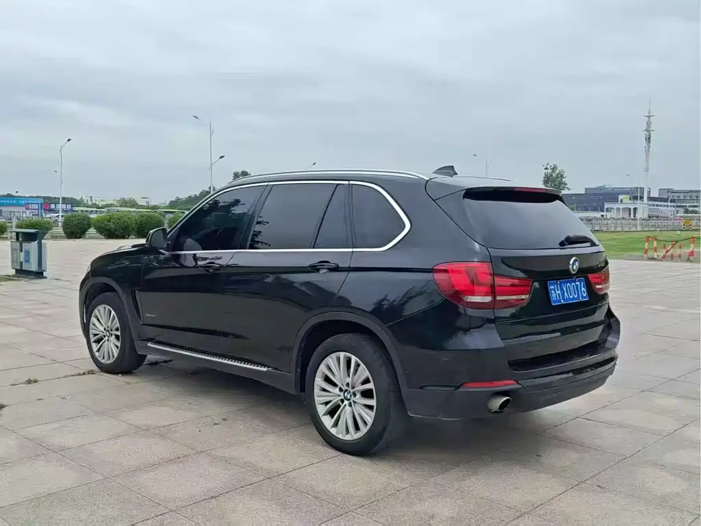 BMW X5 2015 — фото 9