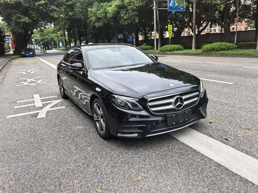 Mercedes-Benz E-Class 2016 — фото 11