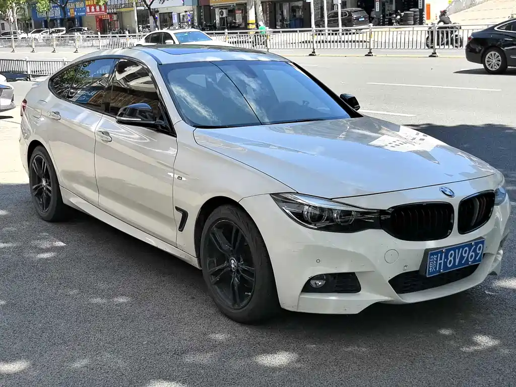 BMW 3 Series GT 2019 — фото 2