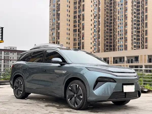 BYD Tang L 2025
