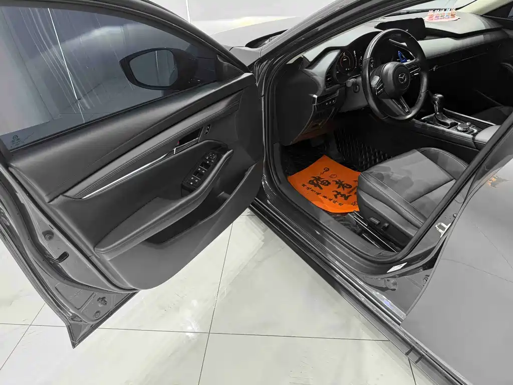 Mazda 3 Angkesela 2022