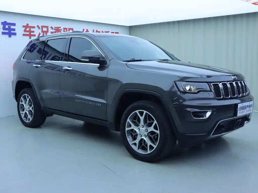 Jeep Grand Cherokee 2022 — фото 2