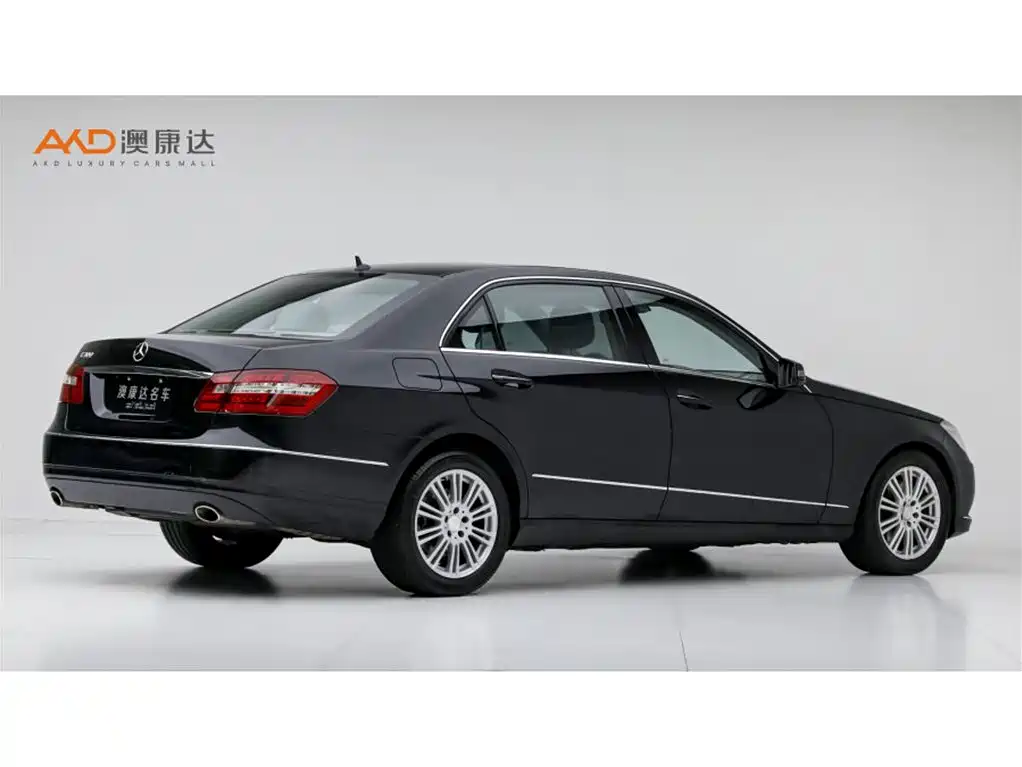 Mercedes-Benz E-Class 2012