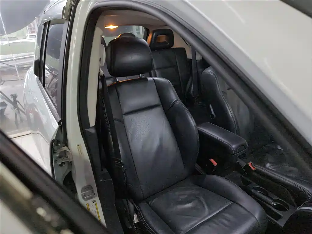 Jeep Compass 2015 — фото 25