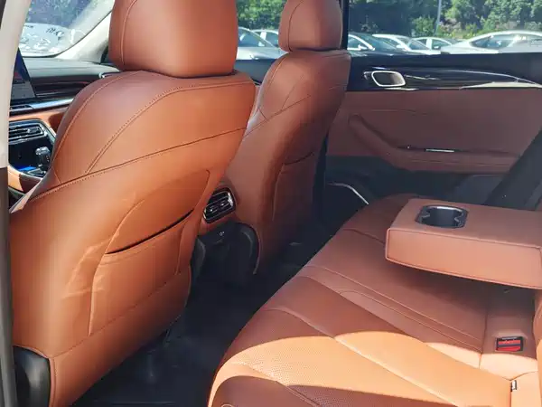 Geely Emgrand 2026