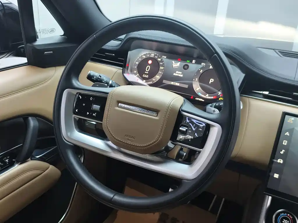 Land Rover Range Rover 2023 — фото 10