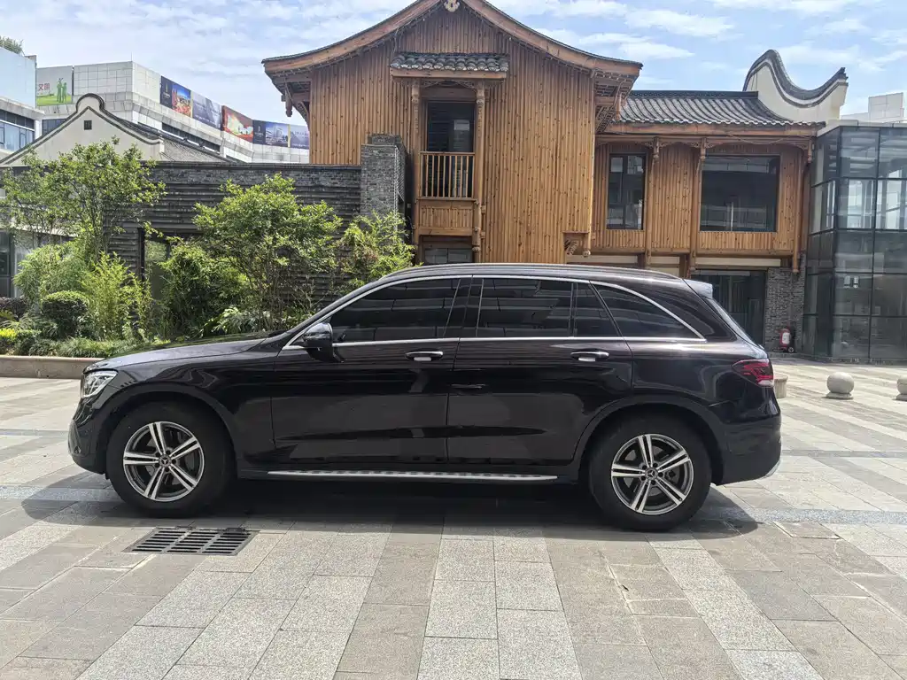 Mercedes-Benz GLC 2021