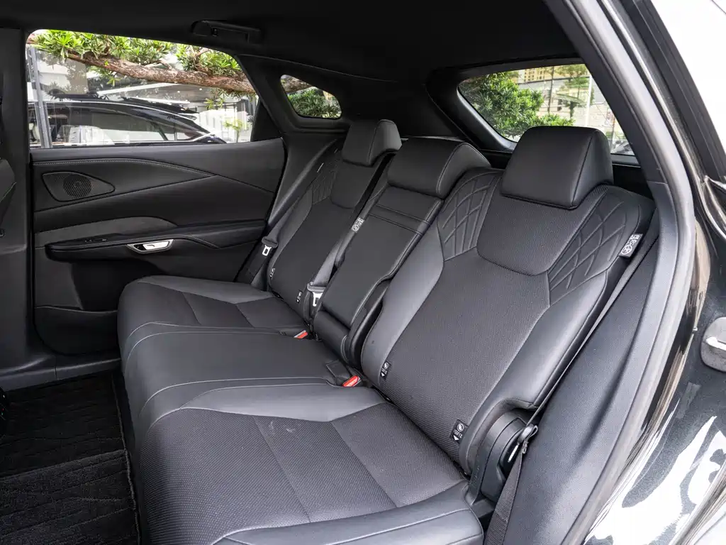 Lexus RX 2025 — фото 12
