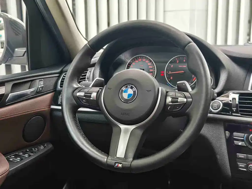 BMW X3 2018 — фото 10
