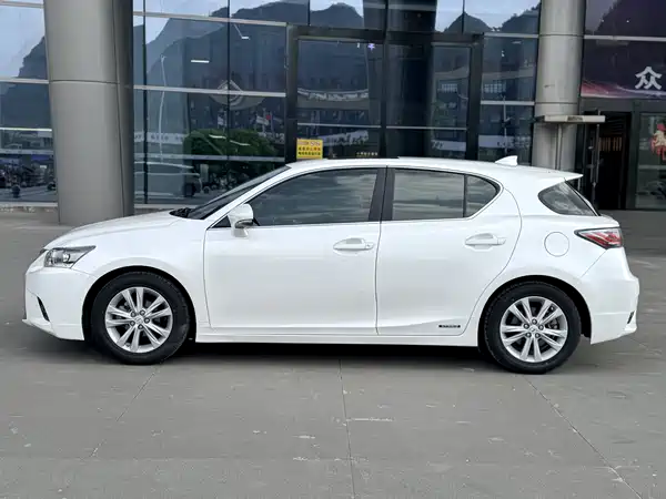 Lexus CT 2017