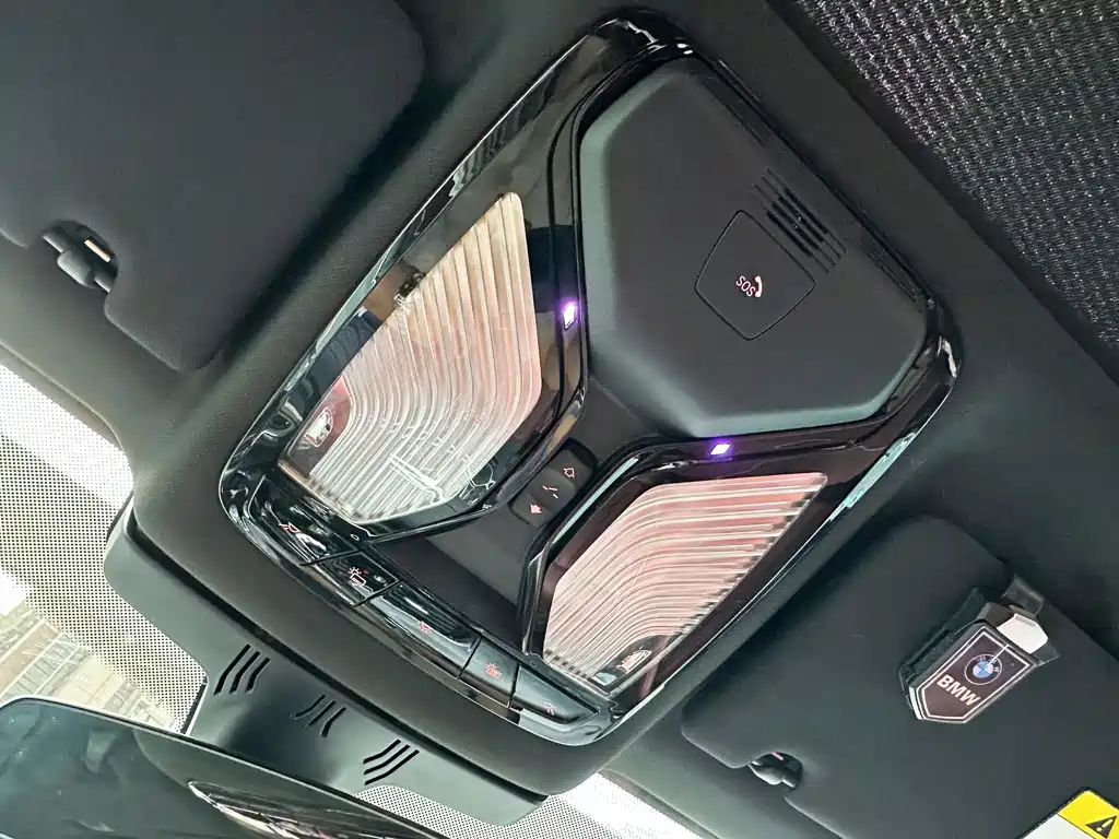 BMW 5 Series 2021 — фото 14