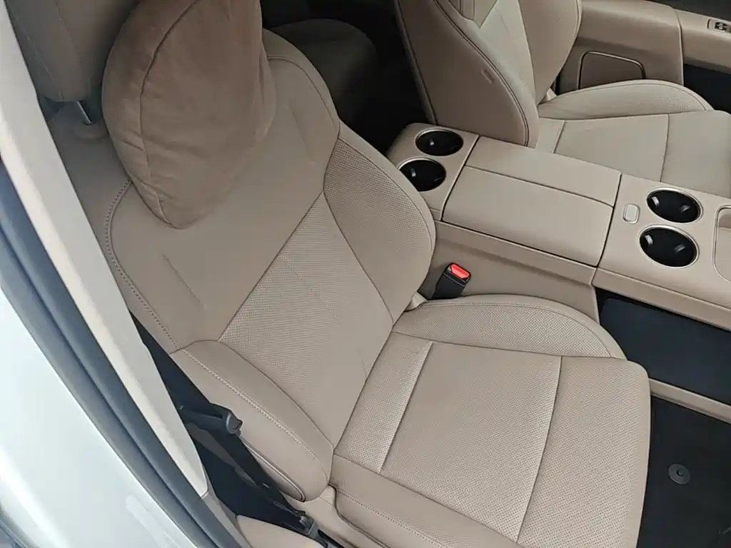 Li Auto i8 2025 — фото 25