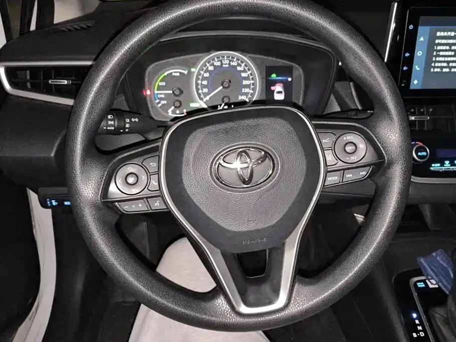 Toyota Corolla 2022 — фото 15