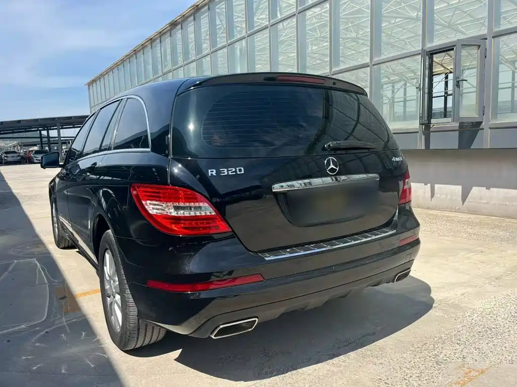 Mercedes-Benz R-Class 2016