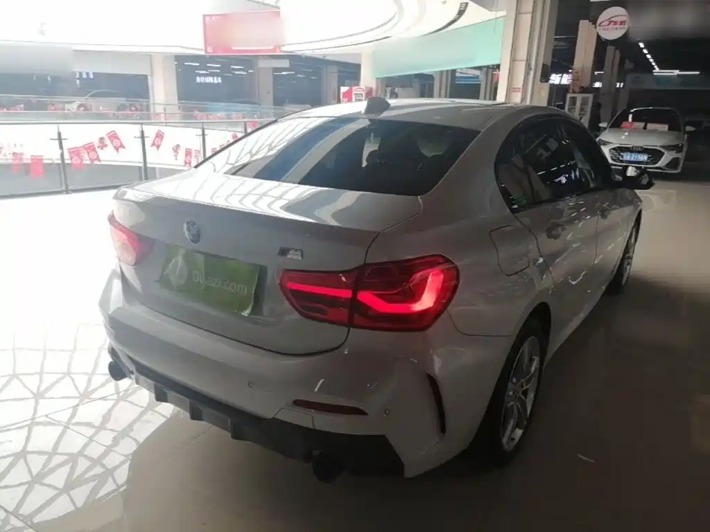 BMW 1 Series 2021