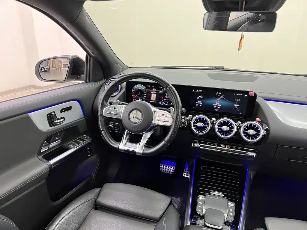 Mercedes-Benz GLA AMG 2021 — фото 21