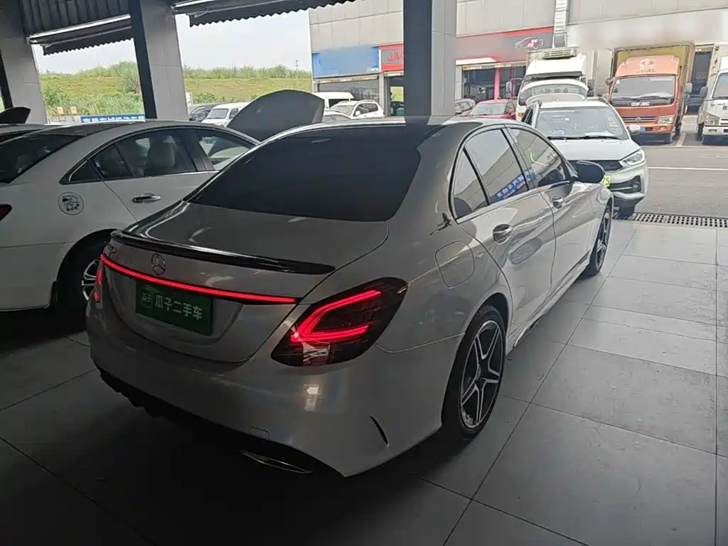 Mercedes-Benz C-Class 2020