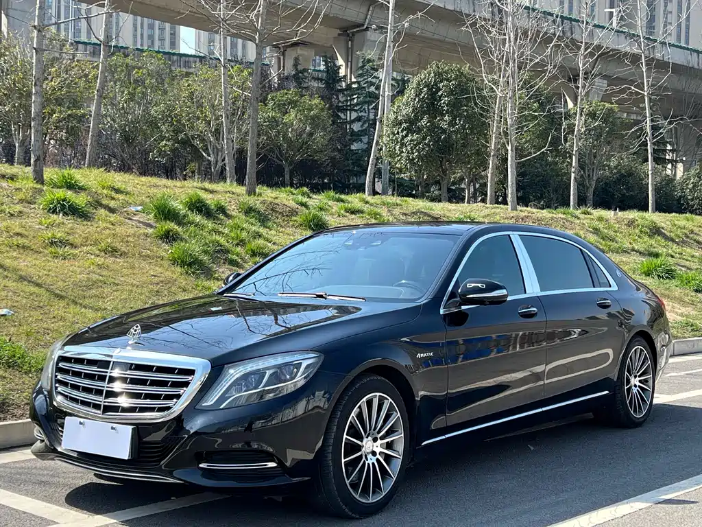 Mercedes-Benz Maybach S-Class 2015 — фото 1
