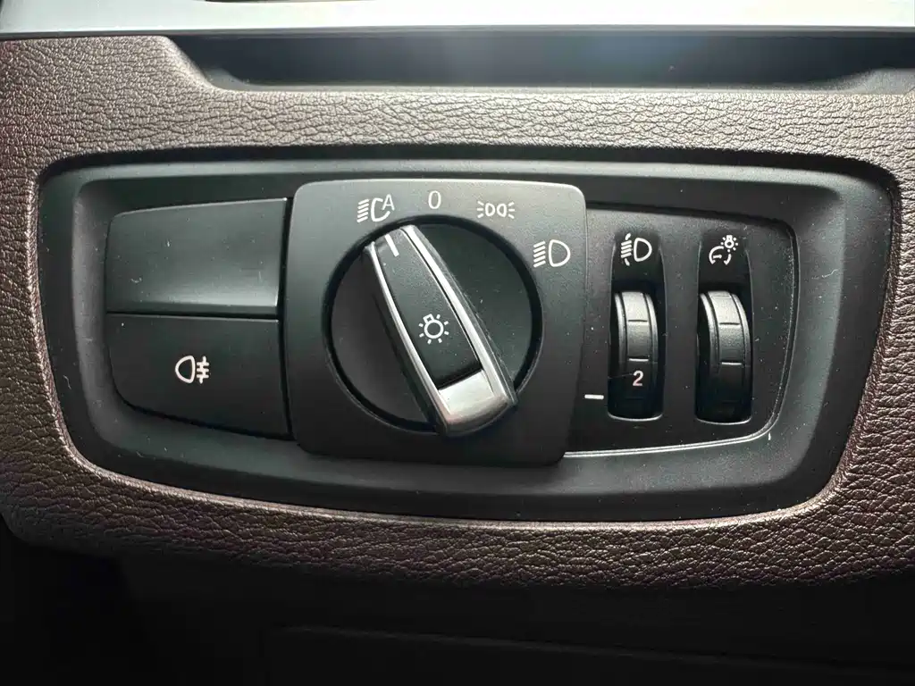 BMW X1 2022 — фото 11