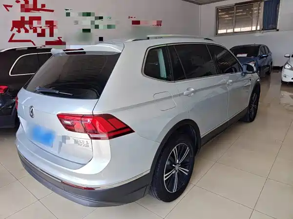 Volkswagen Tiguan L 2020