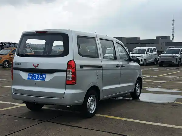 Wuling Hongguang V 2023