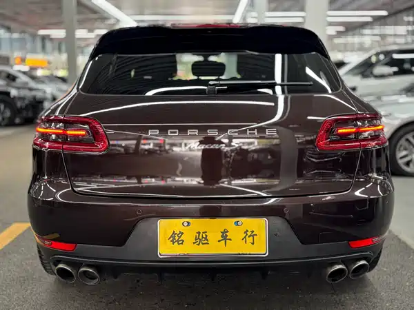 Porsche Macan 2015