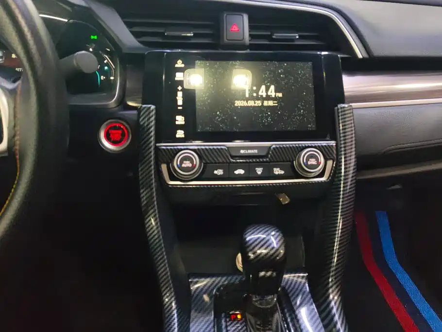 Honda Civic 2020 — фото 13
