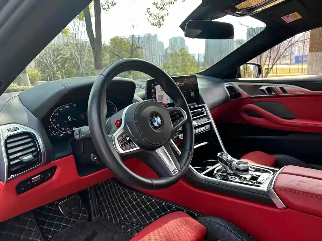 BMW 8 Series 2022
