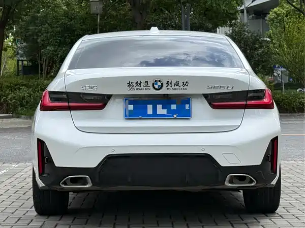 BMW 3 Series 2025