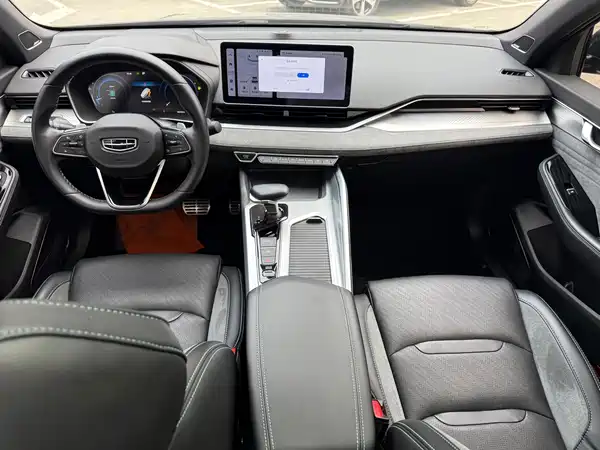 Geely Xingrui 2023