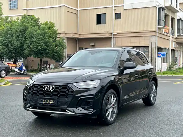 Audi Q5L 2025