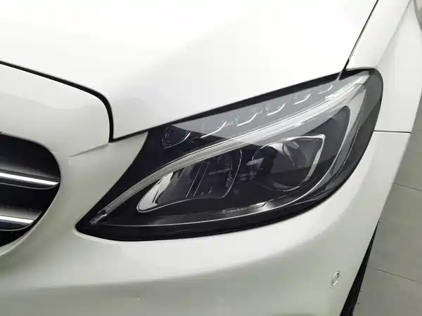Mercedes-Benz C-Class 2018