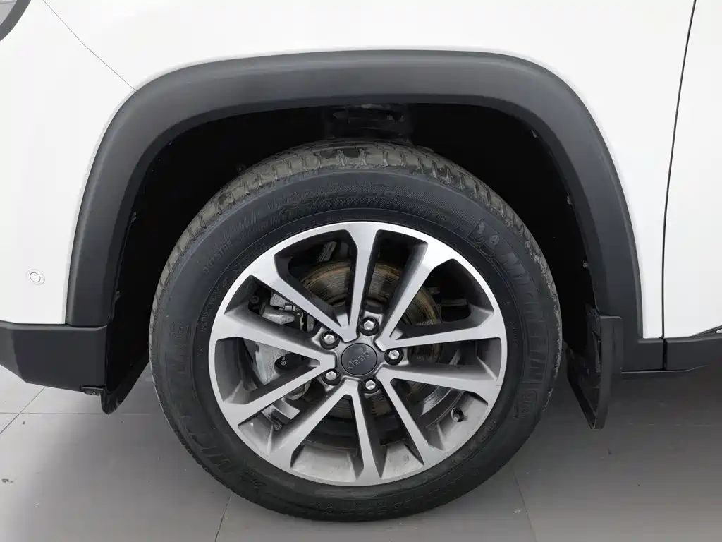 Jeep Grand Commander 2020 — фото 17