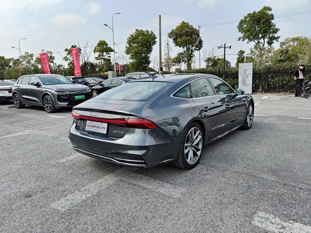Audi A7 2025 — фото 4