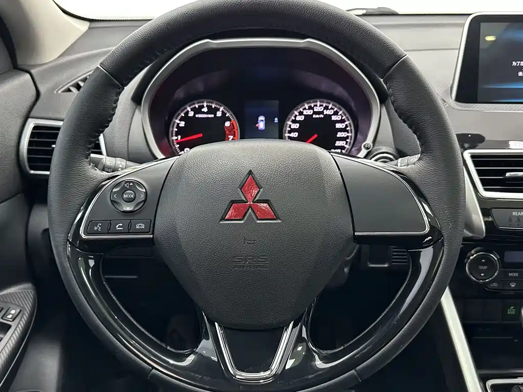 Mitsubishi Yige 2021 — фото 12