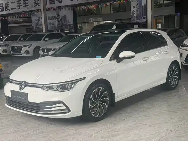 Volkswagen Golf 2023