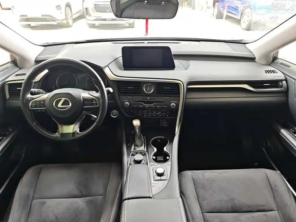 Lexus RX 2017 — фото 10