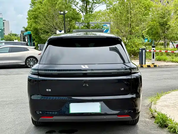 Li Auto L8 2023