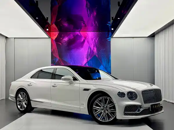 Bentley Flying Spur Plug-In Hybrid 2023