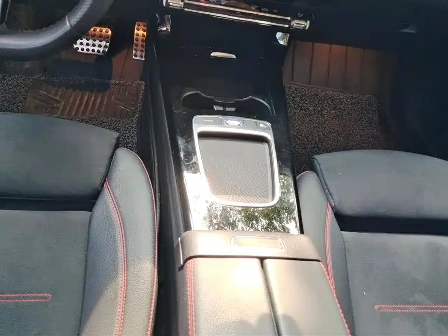 Mercedes-Benz CLA 2024 — фото 16
