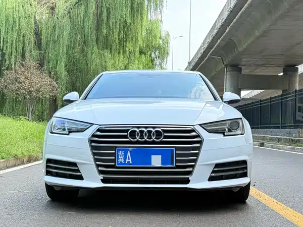 Audi A4L 2017